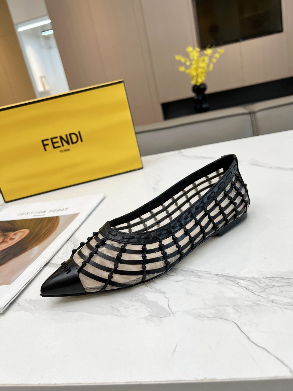 2024 Fendi Women's shoes 1015